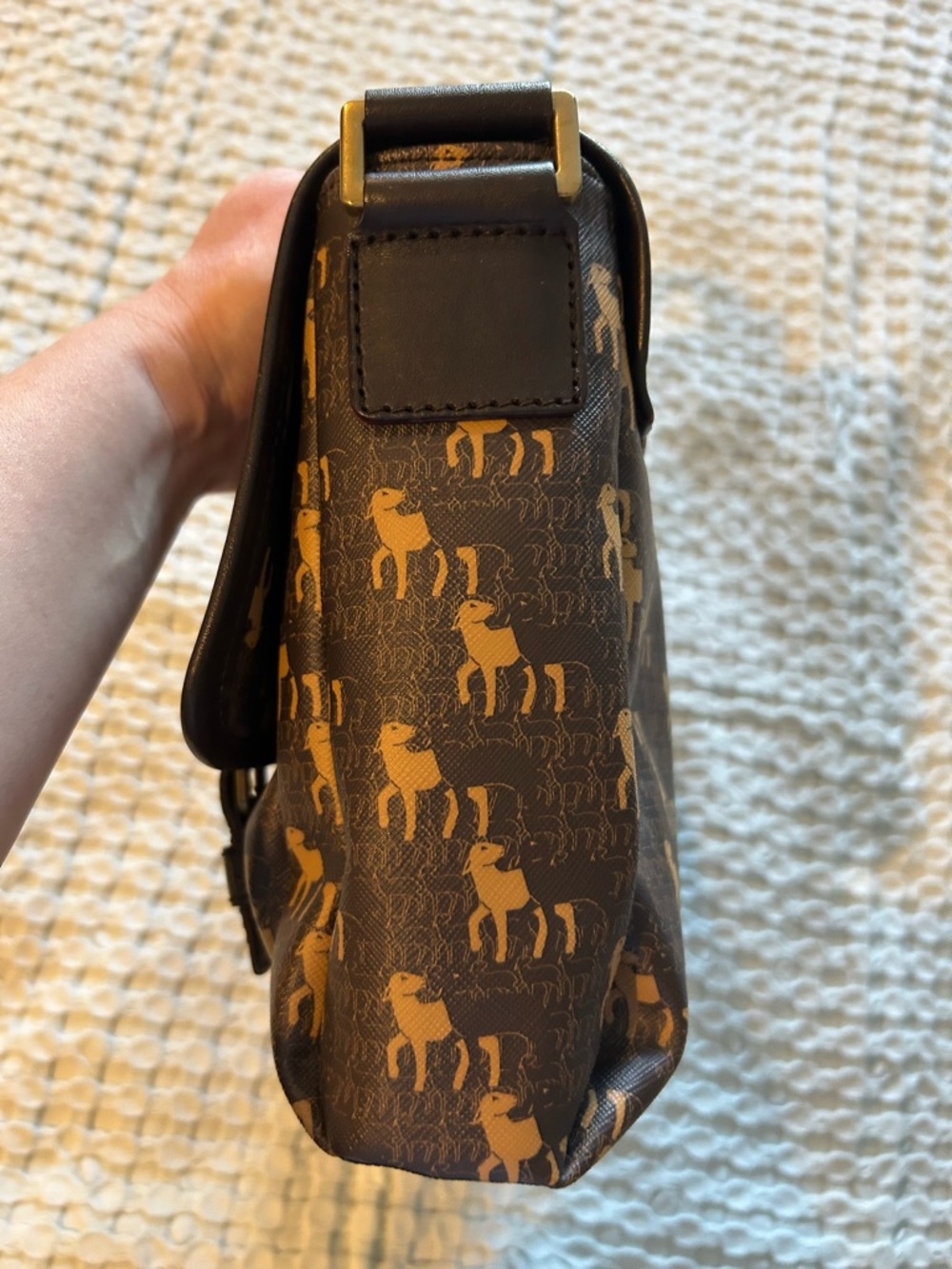 L.A.M.B. Crossbody Laptop Bag - Picture 4 of 11